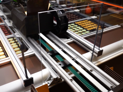 7th axis robot Roose Automation application